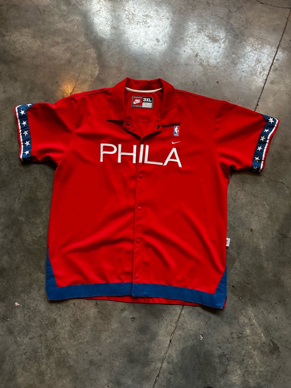 Classic Nike Team PHILADELPHIA Short-Sleeve Button-Up Shooting Shirt - 3XL